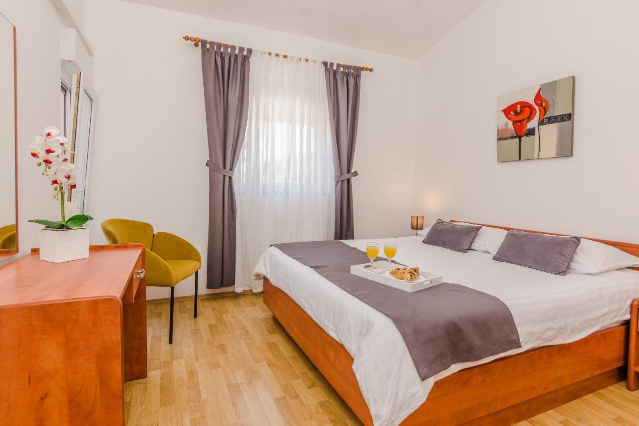 Apartments Marija Starigrad Paklenica Exterior photo